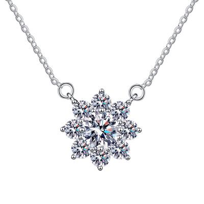 China TRENDY Women's fashion charm pendant Chain 925 silver jewelry wholesale Moissanite necklace for sale