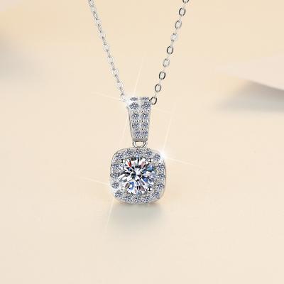 China TRENDY Star Gifts Women's Fashion jewelry Diamond Pendant 925 silver Moissanite necklace for sale