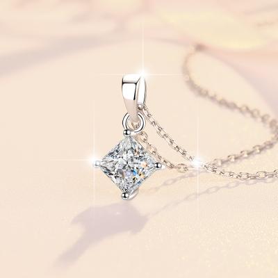 China TRENDY Husky Maker Fashion Women Pendant 1carat Diamond Princess cut 925 silver jewelry necklace for sale