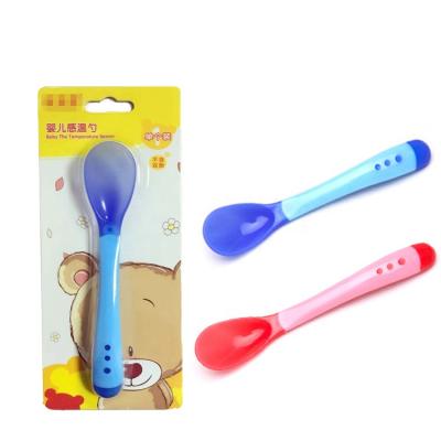 China Sustainable Heat Sensitive Silicone Spoon For Baby for sale