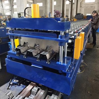 China Soffit Panel Metal Deck Forming Machine Deck Roll Former Yt-R7 Drip Edge for sale