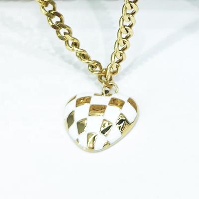 China Checkerboard Checkerboard Stainless Steel Gold Plated Big Heart Rope Cuba Chain Link Heart Shape Necklaces Heart Jewelry for sale