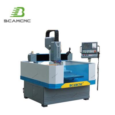 China Kinds of New Design Wood Metal CNC Router 3d Metal Mold Aluminum Milling Desktop Machine for sale