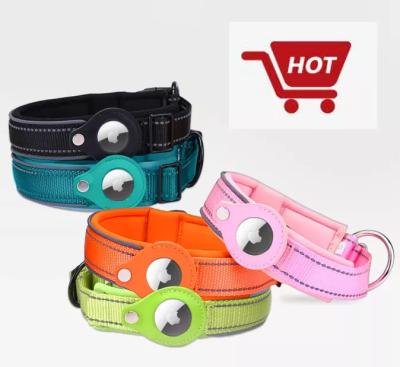 Chine Fancy OEM Pet Collars Leashes Glowing The Dark Airtag Pattern Dog Bark Tracking Airtag Collar à vendre