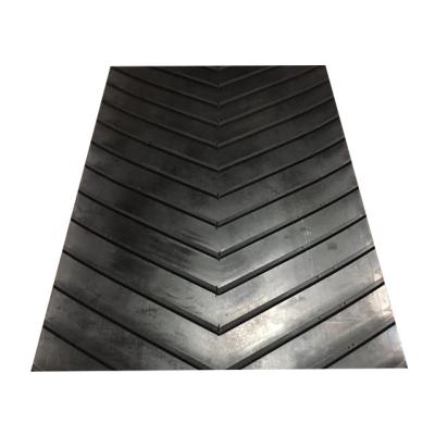 China Increase Friction Force Between Cargo Chevron High Quality Rubber Conveyor Belt Ep500 Supplier In China Chevron for sale