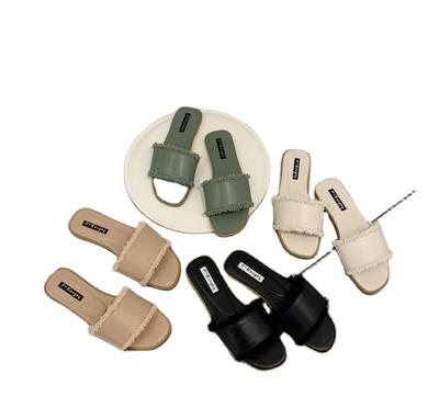 China CUSHIONING 2021 new flat bottom lady's summer metal buckle fashion fashionable one line sandals for sale