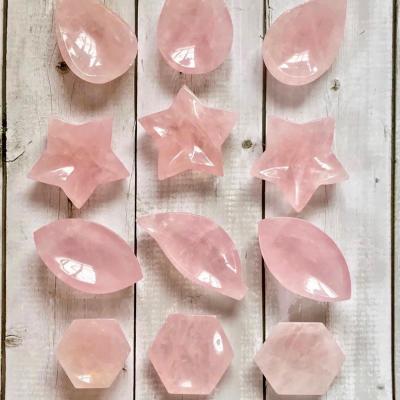 China Wholesale Natural Europe Heart Moon Shape Rose Quartz Crystal Bowl Bowls For Healing for sale