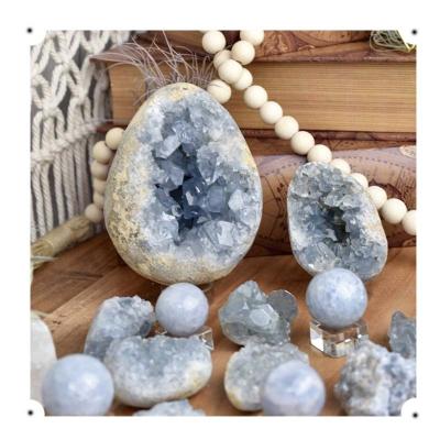 China Wholesale Europe Quartz Natural Stone Celestite Rough Geode For Home Decoration for sale