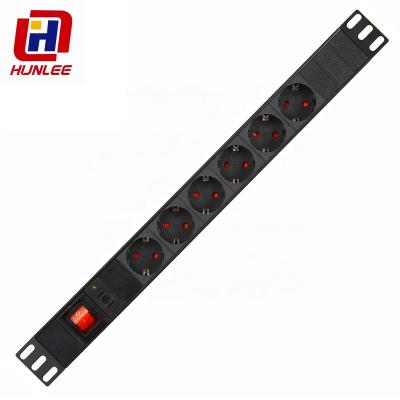 China 10A overload protection & Surge Pad 150J Eu Rack PDU 19 Inch Horizontal Aluminum PDU Data Center zu verkaufen