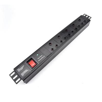 Chine Aluminum Alloy Metered Rack PDU Rack Power Distribution Unit With Surge Protection à vendre