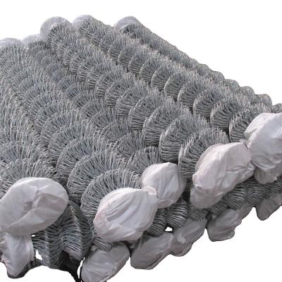 China Hot Dipped Galvanized Chain Link Fencing Black Galvanized 8 ft Black 9 Gauge Galvanized Chain Link Fence Roll for sale