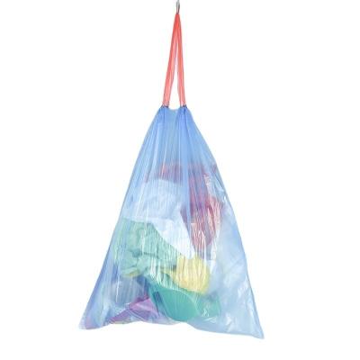 China Bolsa de basura de PE reciclado de colores Bolsa de basura de cuerda para una solución ecológica de desechos en venta