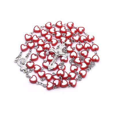 China Religious Professional Wholesale Classroom Religious Prayer Supplies Christian Lady Red Heart Loving Heart Cross Rosary Necklace for sale