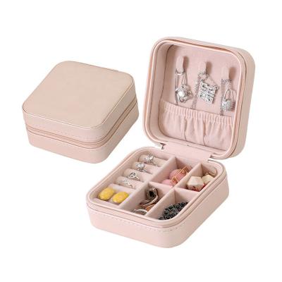 China Waterproof Luxury Portable Leather Organizer Box With Logo Jewelery Storage Box PU Zipper Jewelry Packaging Box Travel Jewelry Organizer for sale