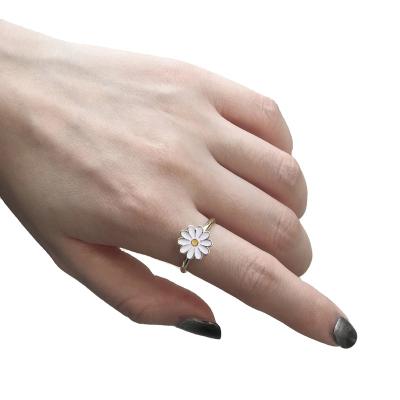 China Daisy Rotatable Rings Vintage Anxiety rotation TRENDY Ring Emo Unusual Anti-Stress Fidget Ring for women for sale