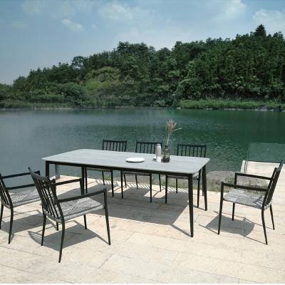 China Durable Outdoor Metal Garden Table Aluminum Balcony Patio Table And Chair Set for sale