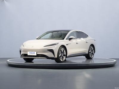 Chine Véhicule électrique EV Hatchback Rising Auto F7 2023 Long-Range PRO Voiture avec et 5 sièges à vendre