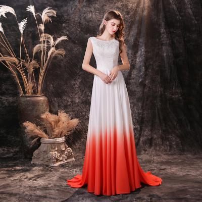 Cina Customized Embroidered Ombre Long Bridesmaid Dresses Ladies Lace Chiffon Wedding Party Gowns in vendita