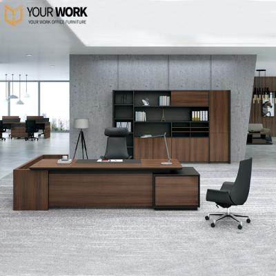 China Modern Convertible Office Furniture Desk Workstation Table Latest Designs CEO Director Executive Desk for sale