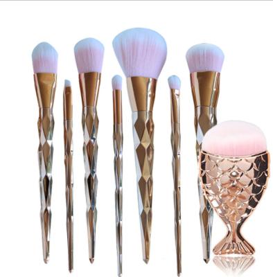 China Angular Blush Mermaid Makeup Brush Gradient Fish Tail Makeup Brush Color Makeup Brush for sale