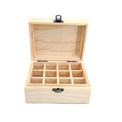 China Handmade Wholesale Wooden Box Packaging Essential Oil Display Box for sale