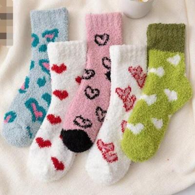 China 2023 Hot Selling Wool Women Heart Do Not Shed Half Velvet Thickened Warm Women Socks Fashion Coral Fleece Mid-Tube Socks for sale