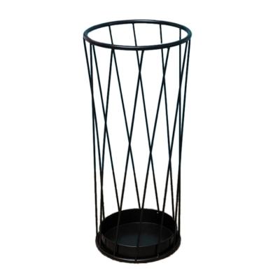 China Simple Viable Iron Metal Bathroom Desktop Waste Paper Basket Mesh Round Trash Can Wrought Without Lid for sale