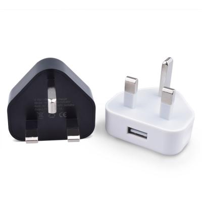 China 3 Pin Plug Mobile Chargers CE Certificate 5v 1a UK 3pin Mobile Charger High Quality Travel UK Phone Wall Usb Plug Chargers for sale