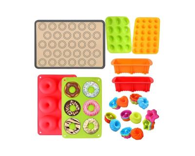 China Viable Silicone Cake Mold Set Donut Maker Silicone Baking Tray Cupcake Muffin Molds Mini Cake Mold for sale