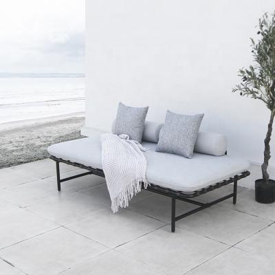 China Modern Garden Sofa Beach Lounge Chair Sun Bed With Cushions for sale