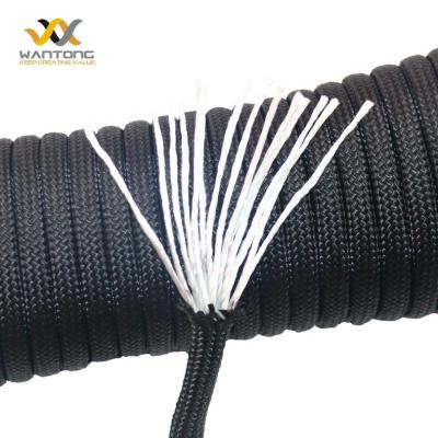 China Abrasion Resistant Parachute Cord with 1100lb Hank and Survival Resistant Polyester Construction for Hiking, Camping, Backpacking or Outdoors for sale