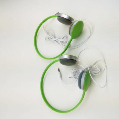 China Hot Selling Cool Stylish Little Girls Comfortable Mini Mp3 Wired Headphones for sale