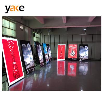 China Video Display Street Light Pole 3G Outdoor Advertising Waterproof Street LED Display Banner P6 Outdoor Pole Sign for sale