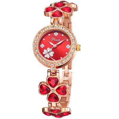 China Water Resistant Women Quartz Watch Student Four Leaf Clover Rhinestone Bracelet Fashion Women Watch Explosion Ladies Watches for sale