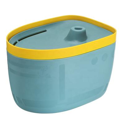 Cina Automatic Ready To Ship Large Capacity 2.5L Automatic Pet Accessories Pet Drinking Dispenser Pet Feeder in vendita