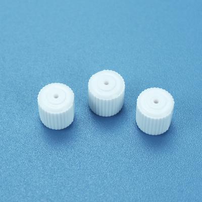 China Clinic Hospital Blue And White Medical Disposable Luer Lock Cap for sale