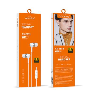 China Sustainable Portable Magnetic Soft Material Silicone Earphones Stable 3.5mm Safe Earphones for sale