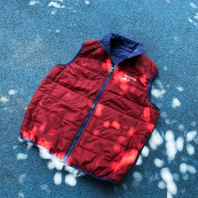 China Sustainable Custom Round Neck Reversible Polyester Padded Sustainable Eco-Friendly Recycled Unisex rPET Winter Vest for sale