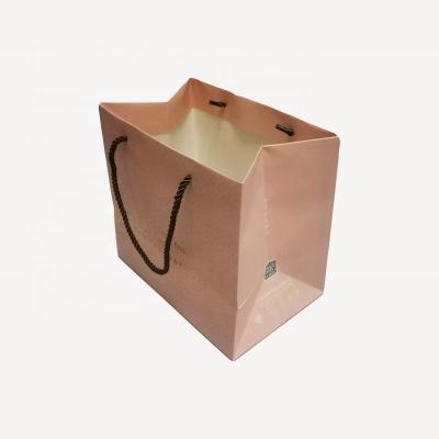 China 12262022 Custom Luxury Paper Bag SYB Series Recyclable Shiny Lamination Ivory Board For Food Paper Bag Food Industry for sale