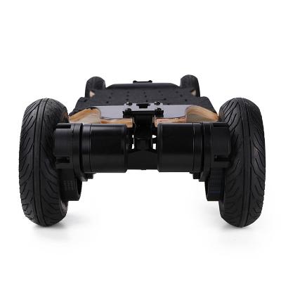 China Unisex Powerful Big Rubber Tire 12.6AH 50km Lithium Battery Fast Speed ​​All Terrain Off Road 4 Wheels Electric Skateboard for sale