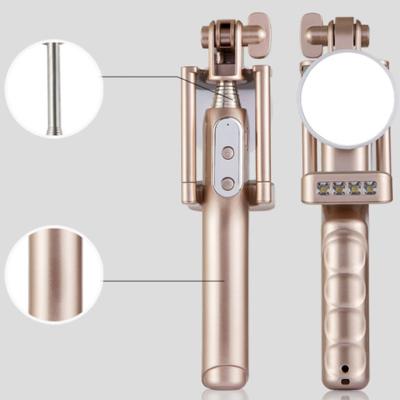 Cina Monopiede del multi di funzione bastone di Selfie/bastone allungabili di Selfie con la luce e lo specchio del materiale di riempimento del LED in vendita