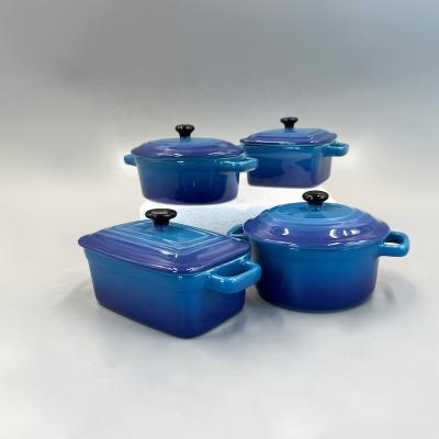 China Sustainable Round Blue Ceramic Food Heater Stew Pot Hot Cooking Pot With Cover for sale