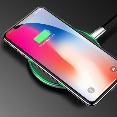 China 2019 Best Bargain Fast Charging Qi Certified 10W portable wireless charger for sale