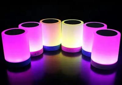 China Multiple flashing light color Mini Portable Bluetooth Speaker with Night Lamb 3W 500mAh/3.7V for sale