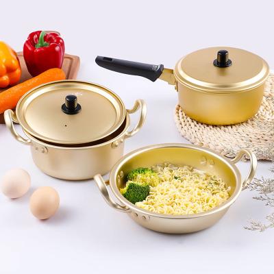 China Sustainable Style Noodle Pot Korean Style Instant Noodle Hot Pots Yellow Aluminum Cooking Pot Wholesale for sale