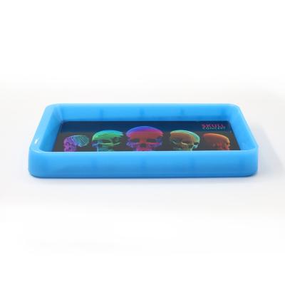 China Tabacco Rolling Tray 2021 Custom Logo Glow Rolling Tray Led Light Up Rolling Serving Tray Sets Small Mini Plastic Smoking Rolling Tray for sale