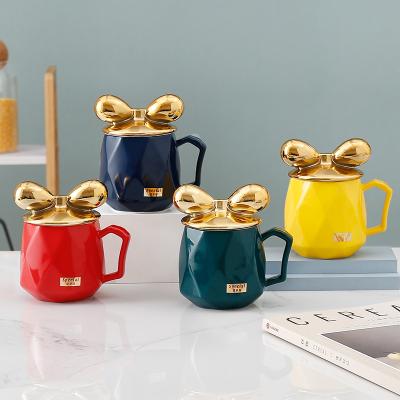 China Customized Wholesale Personalized Multicolored Luxury Viable Cartoon Shiny Luster Mugs Water Ceramic Mugs With Gold Handle for sale