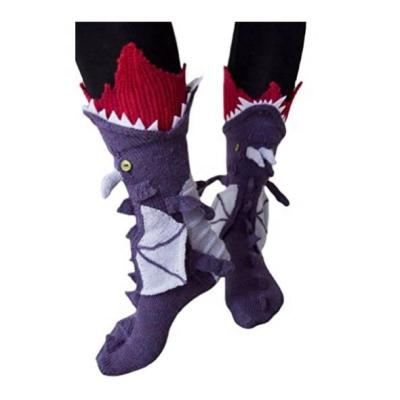 China New Warm QUICK DRY knit crocodile thump sock winter unisex floor shape crocodile shark novelty warm surfboard sock for sale