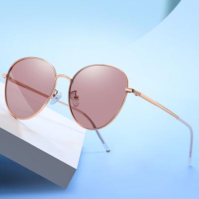 China High Quality Polarized Sunglasses Ocean Metal Pieces Shape Sunglasses Women's Clothing Sunscreen 2022 Lenses for sale