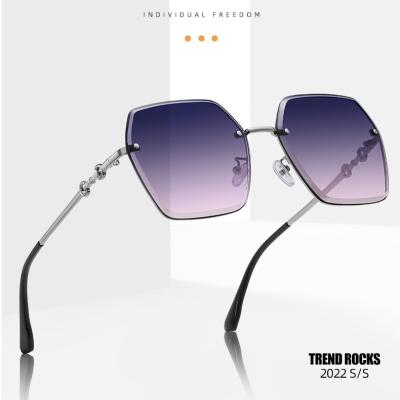 China New Fashion High Quality Sunglasses Female Brands Trend Ocean Rimless Sunglasses Big With Sunglasses 2022 Latest Fashional Women for sale